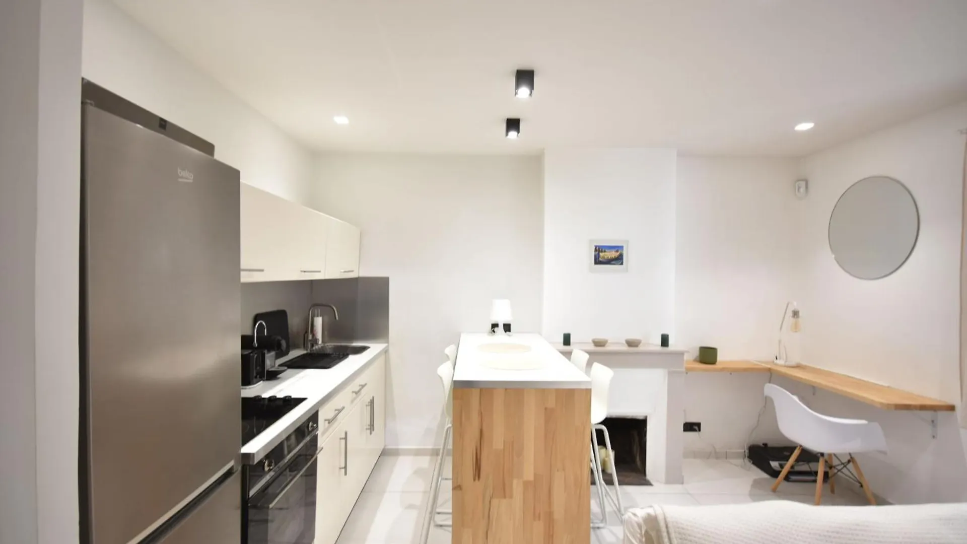 Nice 37 M With Garden In Marseille Apartment